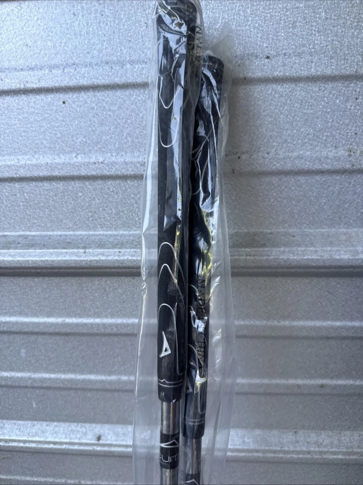 ACUITY GS.1 GOLF CLUBS 56* AND 48* IRON / STAINLESS STEEL SHAFTS, ORIGINAL GRIPS - Image 3 of 4