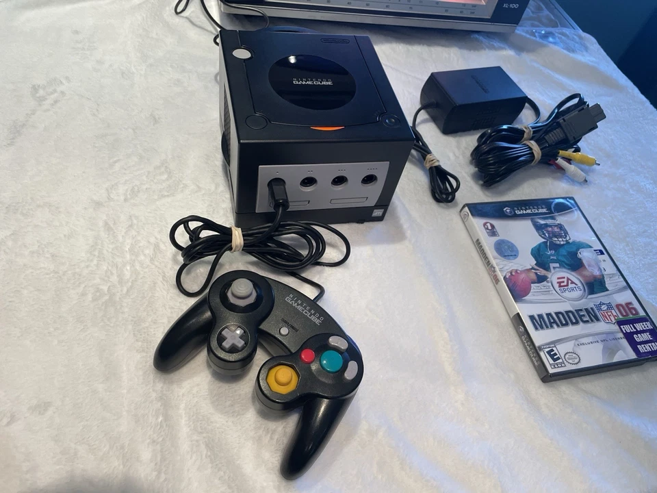 Nintendo GameCube Black Console With Controller and Cords Works Tested (Dol-101) - Image 2 of 4