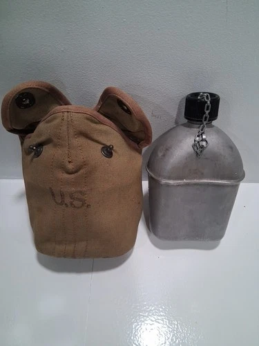 US World War 2 Military Water Canteen w/ Field Gear Canvas Cover 1qt