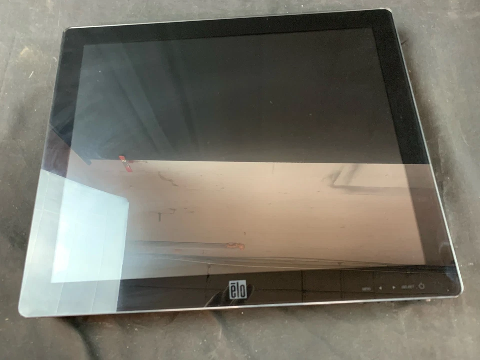 ELO ET1717L-8UWA USB Touchscreen Monitor, **NO STAND** - Image 2 of 4