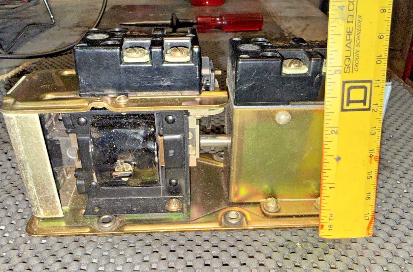 Allen Bradley Time Delay ON Drop-Out Relay 849-ZOD331 Series B