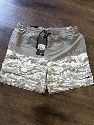 Distorted People Swim Shorts Badehose