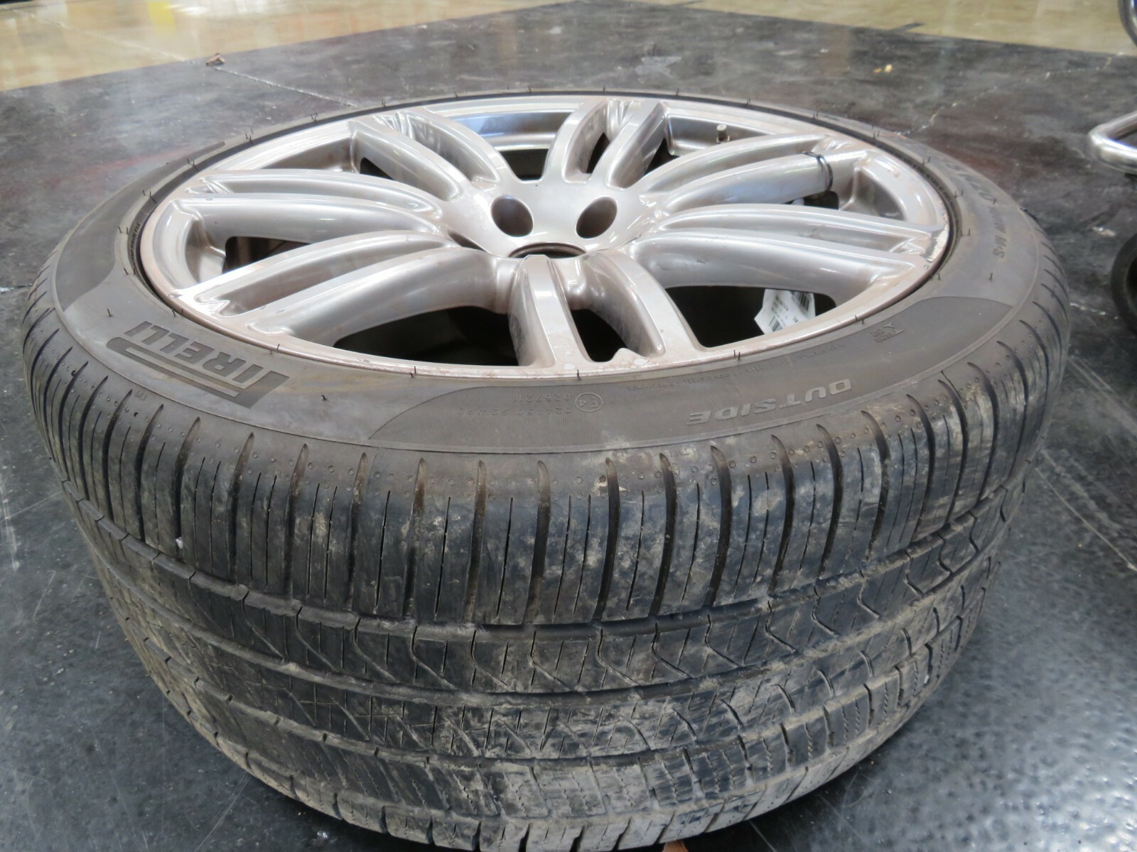 Maserati Ghibli, Rear Wheel 20" 7 Spoke, Needs Recon, Used