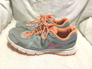 revolution 2 nike shoes