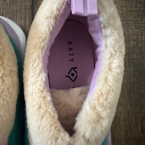 Katy Perry "The Fuzz" faux fur Sneakers - Picture 5 of 8