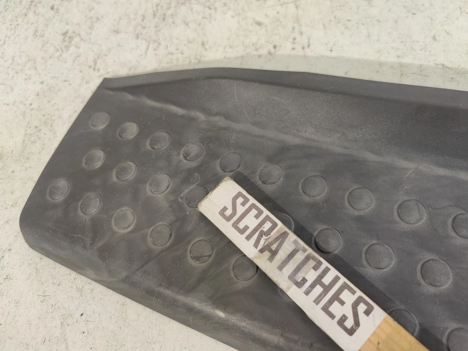 2008-2010 Chrysler Town and Country Grand Caravan Rear Bumper Step Pad OEM Foto 4 de 4