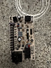 YORK SOURCE 1 S1-03109156000 1139-400 FAN/ELECTRIC HEAT CONTROL BOARD