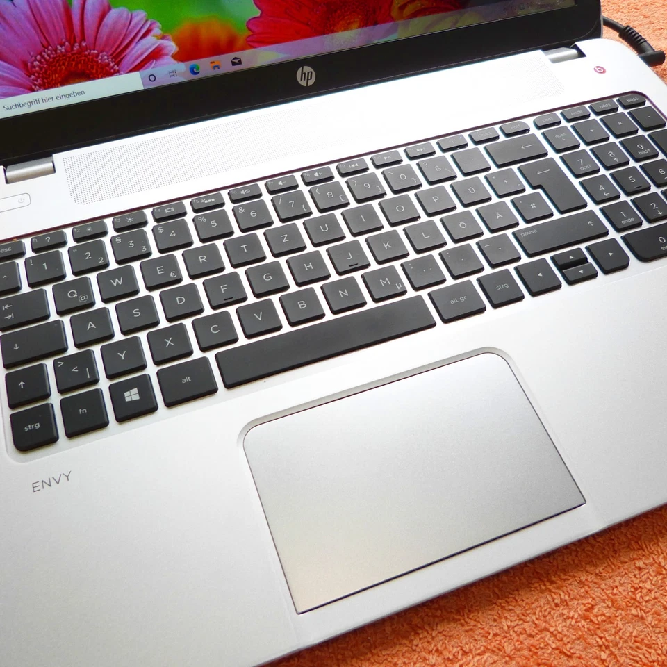 HP ENVY 15 J PREMIUM METALL 15 Zoll SSD Windows 10 l 16GB RAM NEU QUAD i7 QWERTZ - Bild 3 von 4