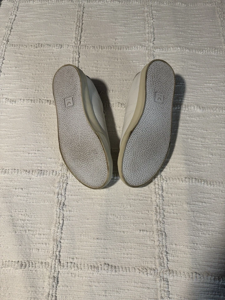 Veja Esplar Leather White Tonal Logo Sneakers - Image 4 of 4