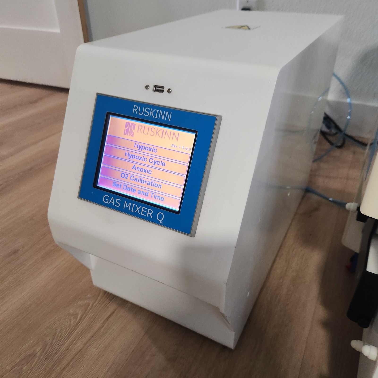 Ruskinn Invivo2 300 Hypoxia Workstation With Ruskin Gas Mixer Q