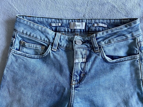 Jeans cerrados talla 24 - Imagen 2 de 5