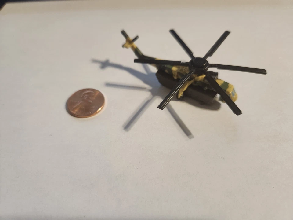 Micro Machines Military CH-54 Sky Crane Green Tan Helicopter Vintage Galoob - Image 2 of 3