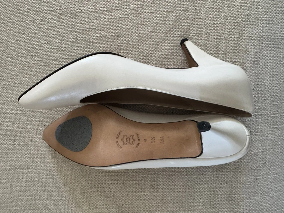 Amalfi Women’s Ivory Pearl Pump 9.5 AAA - Image 3 of 3