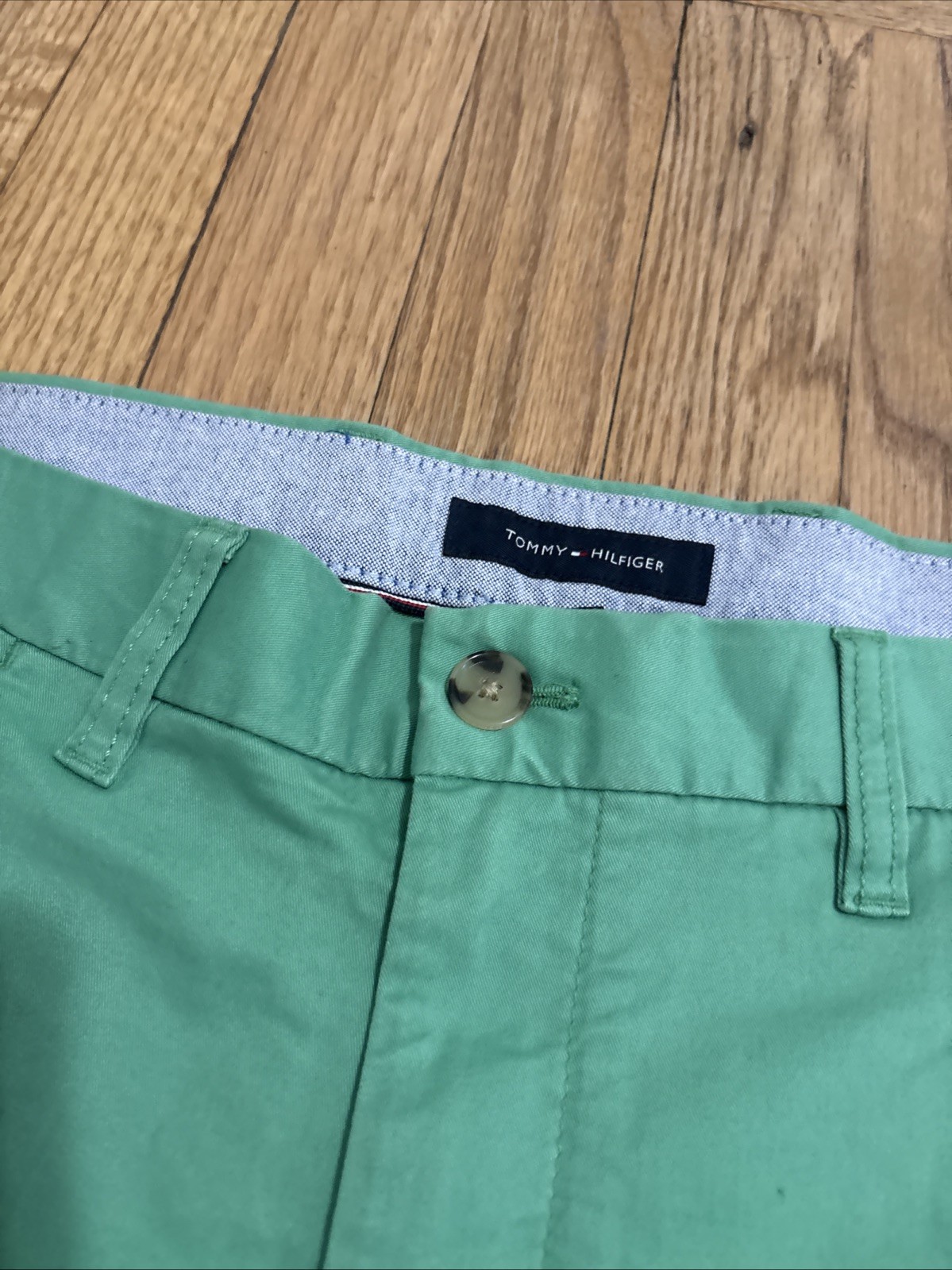 Tommy Hilfiger Chino Shorts Mens Size 36 Green Flat Front Preppy Frat RARE image 2