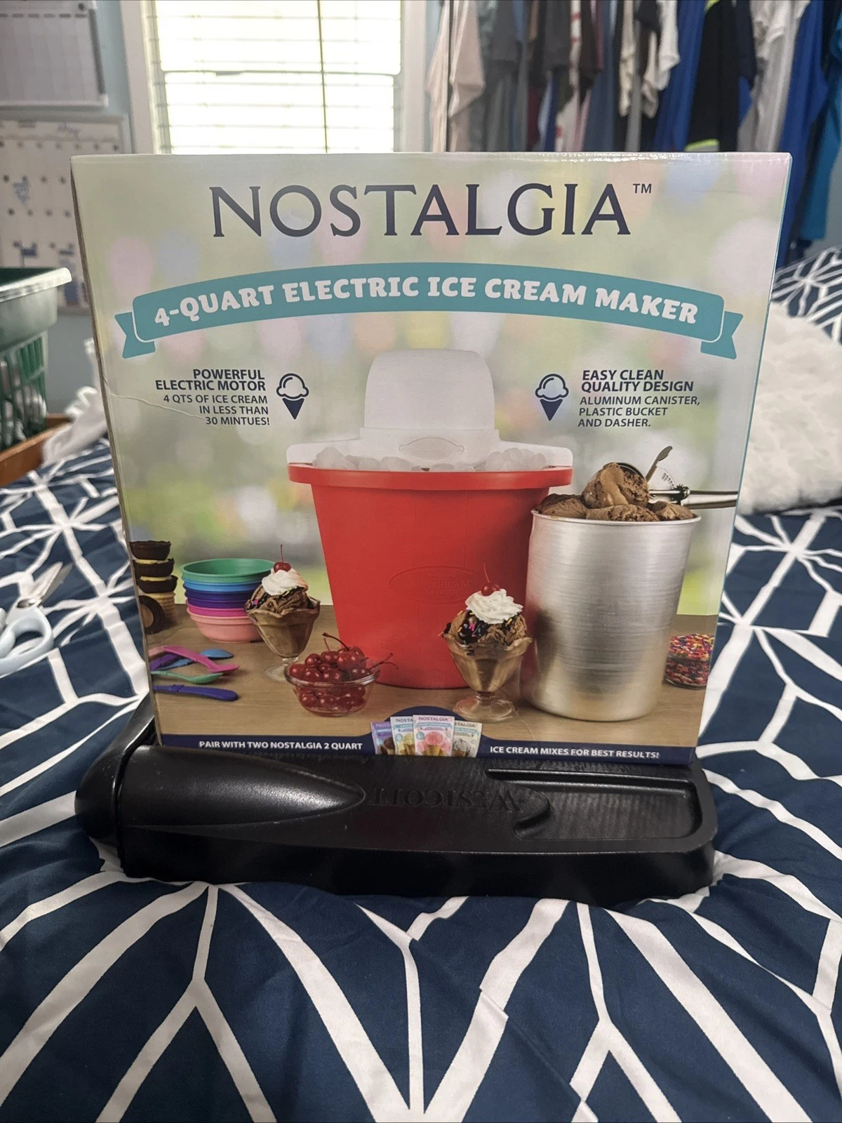 Nostalgia ICMP4RD 4-Quart Electric Ice Cream Maker - Red