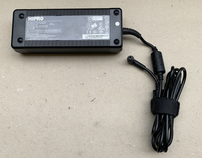 Original Netzteil Hipro HP-OW120F13 - 18,5V - 6,5A - 120W