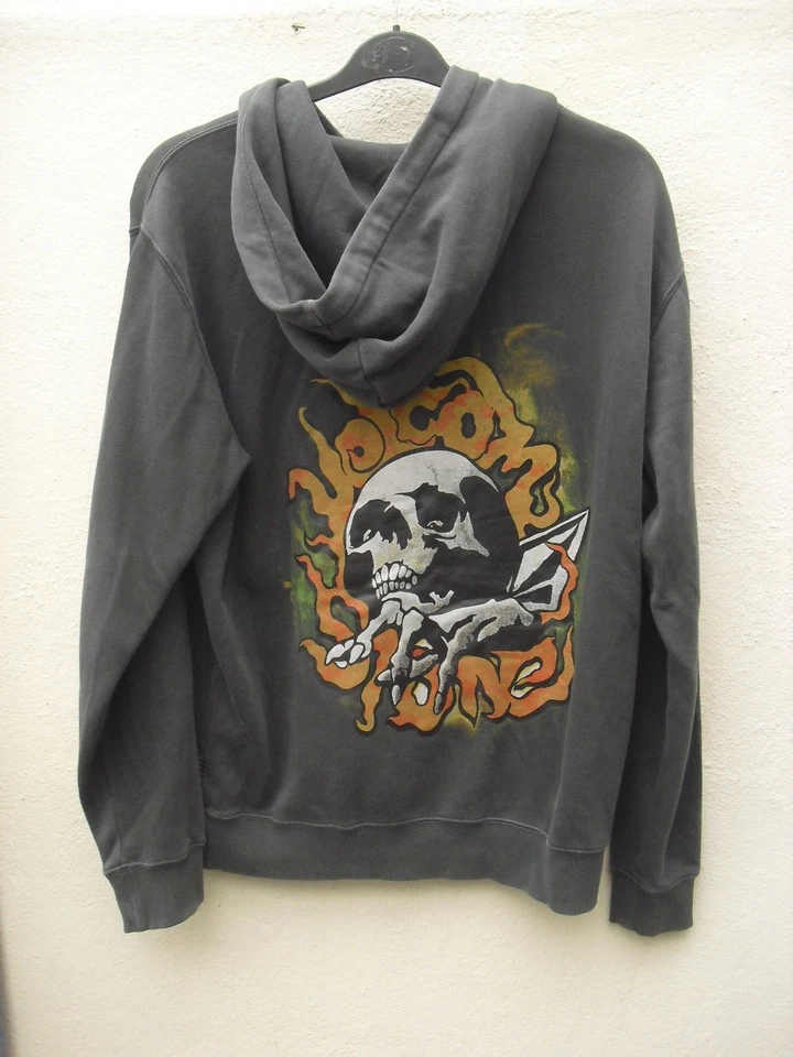 Volcom grey skull design hoody hoodie size Medium 44 inch chest max - Image 3 of 4