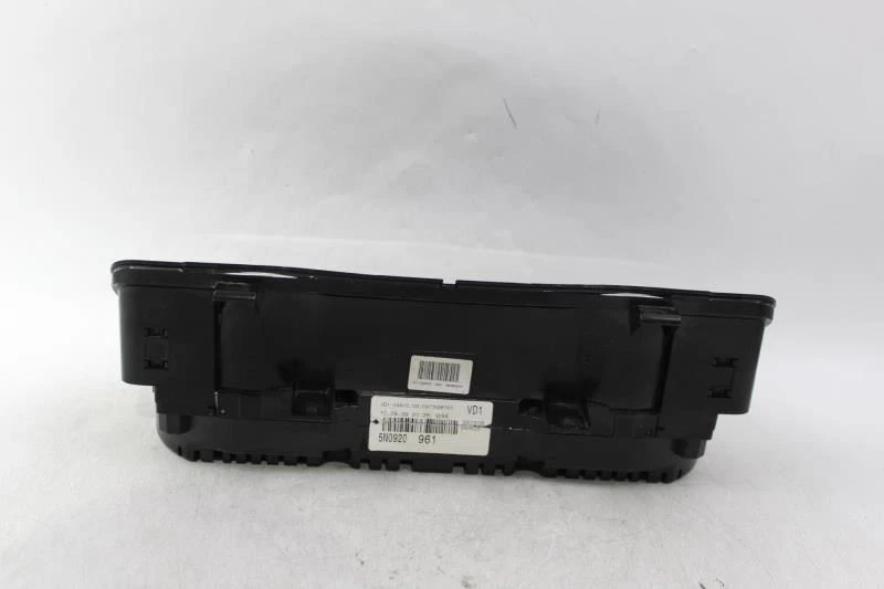 Grupo de velocímetro MPH para Volkswagen Tiguan 2010 OEM #27972 Foto 2 de 4