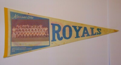 Old Vintage 1976 KANSAS CITY ROYALS PENNANT AL WEST CHAMPS TEAM PHOTO PENNANT 