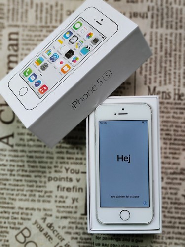 99%New Apple iPhone 5S 16/32GB 64GB Black White Gold Fully UNLOCKED(any carrier) - 第 17/22 張圖片