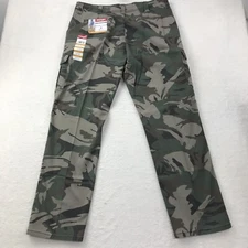 Wrangler Camo Cargo Pants Mens 36x34 Green Stretch Relaxed Fit Tech Pocket NEW