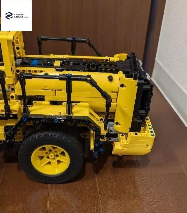 LEGO Technic Volvo L350F Wheel Loader 42030 In 2014 Used Retired - Image 3 of 4