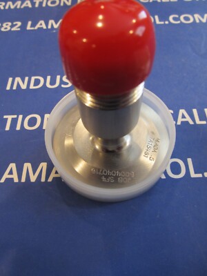 Adapter 1.5'' Tri-Clamp 1/2''npt, 15Ra, EP, SF4, Max Pure VNE TEG216L1.5X.5-PM New