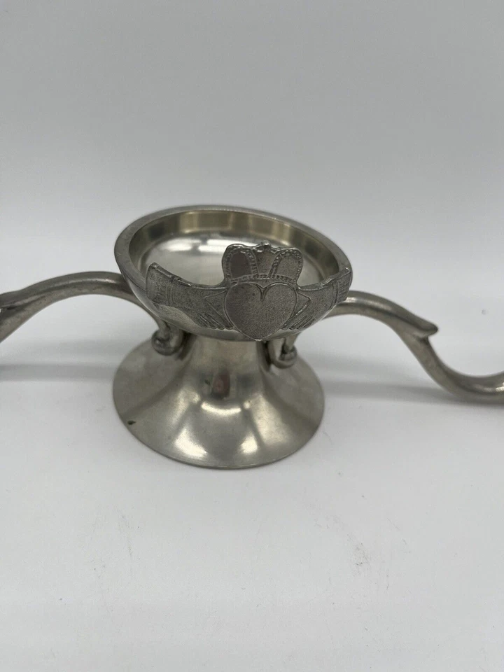 Candelabro de peltre Claddagh unidad de boda irlandés hecho en Irlanda por Mullingar Foto 2 de 4