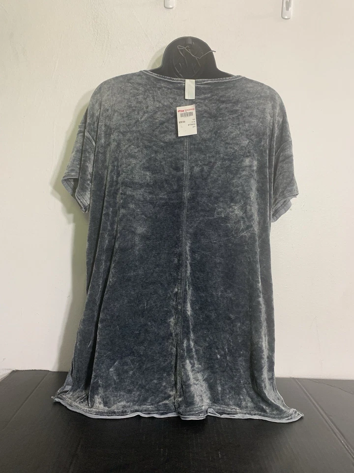 Top de mujer Green Tea de terciopelo triturado manga corta talla L gris nuevo con etiquetas Foto 4 de 4