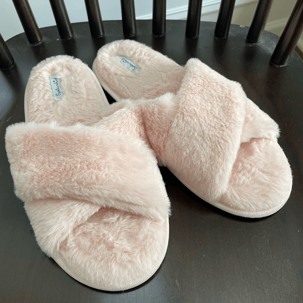 Splendid Fuzzy Soft Pink House Slippers Scuffs Mules $48 M L 10