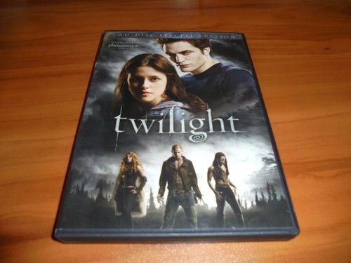Twilight 1 (DVD, 2009, 2-Disc Set Widescreen)  Kristen Stewart