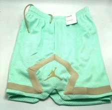 *NEW* Women NIKE AIR JORDAN HERTITAGE DIAMOND CORE SHORTS MINT (DO5032 379) 👍