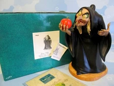 WDCC Snow White Take The Apple Dearie Witch Hag 41084 COA Box