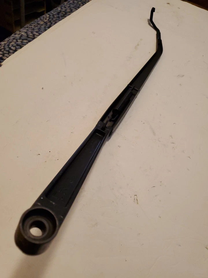 2008 2015 年日产 Rogue Right PASSENGER 侧 WINDSHIELD WIPER ARM 原始设备制造商。 — 第 3/4 张图片