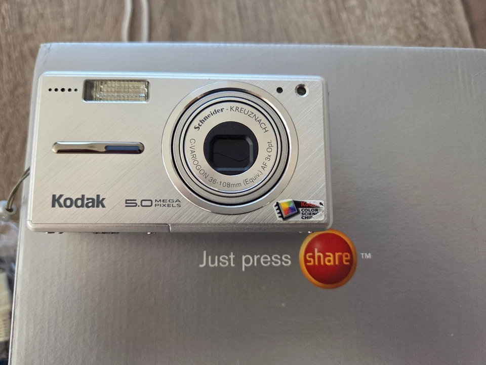 Kodak Easyshare V530 Digitalkamera  - Bild 3 von 4