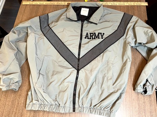 U.S. Army IPFU Windbreaker Jacket Medium Gray ARMY Logo Reflective Piping Zip Up