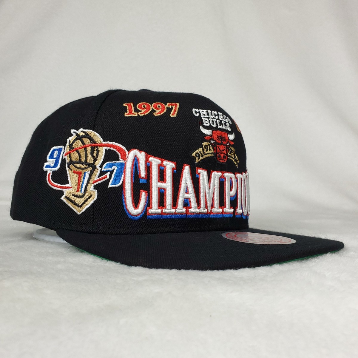 Chicago Bulls Mitchell & Ness NBA Snapback Hat Cap 1997 Champions