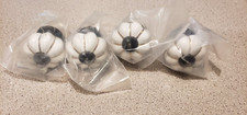 CERAMIC WHITE W/ GOLD TRIM PUMPKIN SHAPED 4 CABINET DRAWER DRESSER PULL KNOBS NW