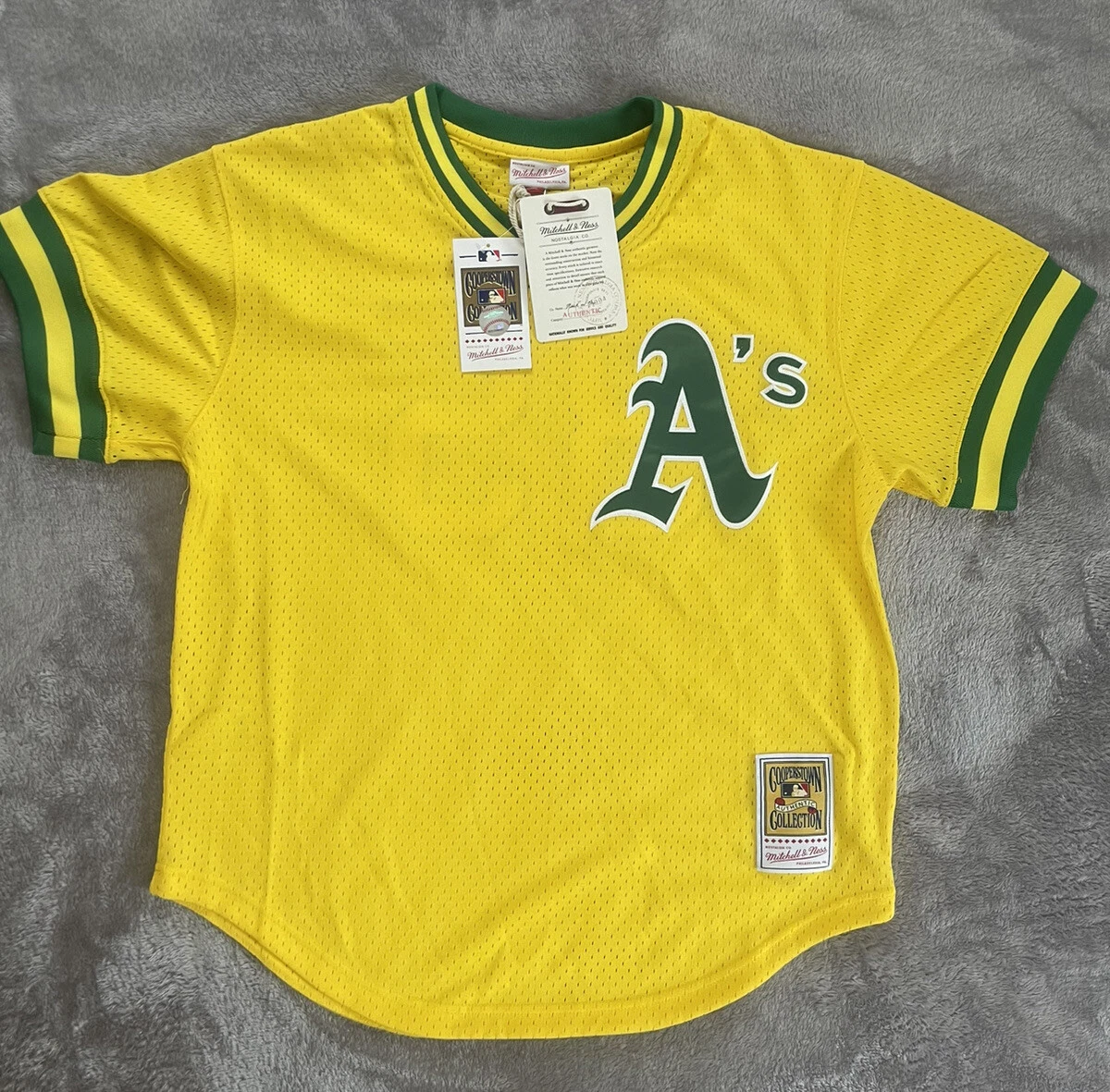 Mitchell & Ness Yellow MLB Oakland Athletics Rickey Henderson BP  Pullover Jersey