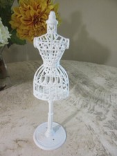 Ancienne forme robe poupée 11" style cage à oiseaux en plastique blanc, présentoir