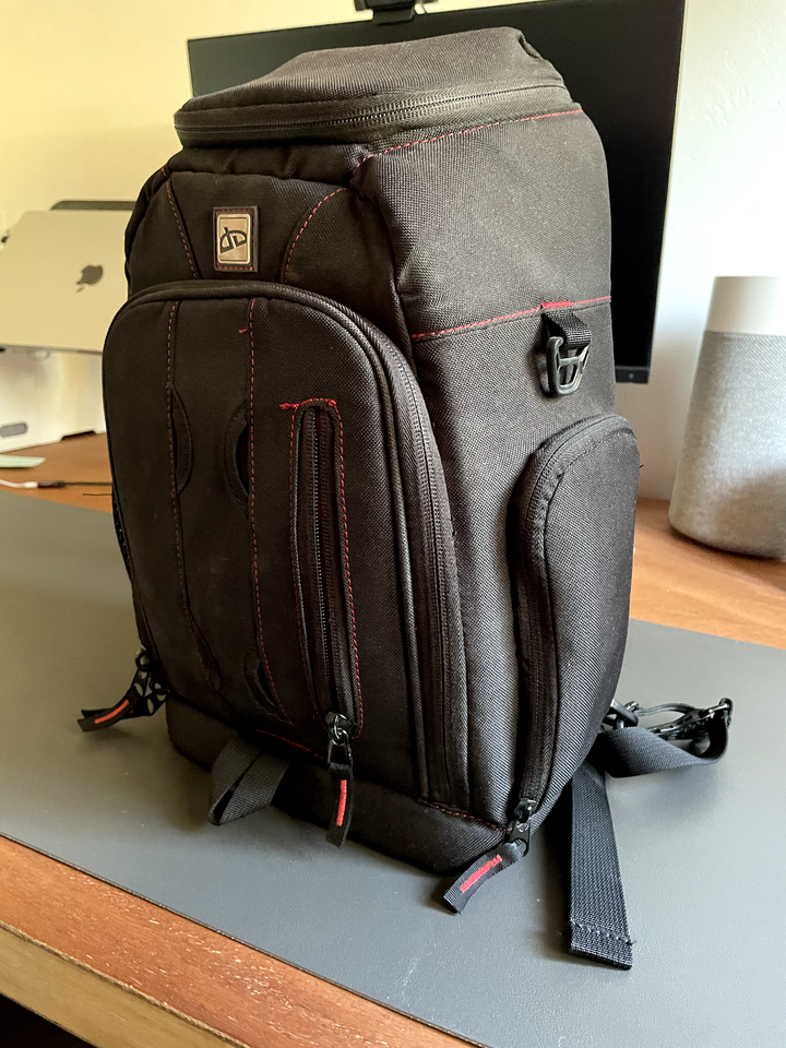 Canon EOS Digital Rebel T3i / 600D Digital SLR Camera + Lenses