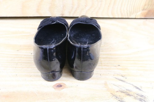 Salvatore Ferragamo Flats Black Suede 9.5 B Patent Leather Bow Slip On Shoes - Picture 3 of 9