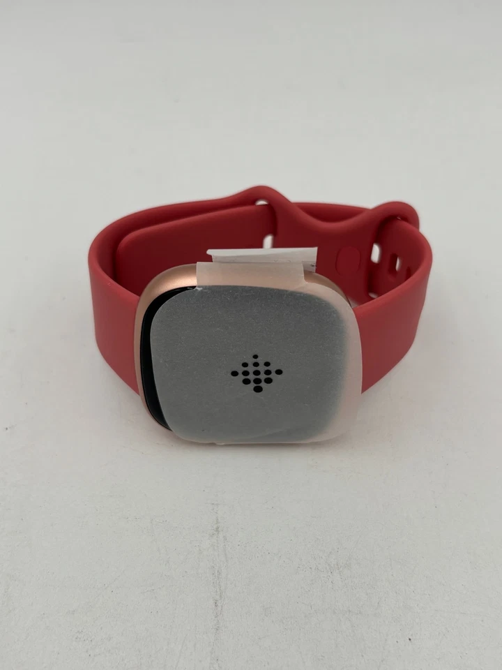 Fitbit Versa 4 Fitness Activity Tracker - Copper Rose Aluminum - MINT Condition! - Image 4 of 4