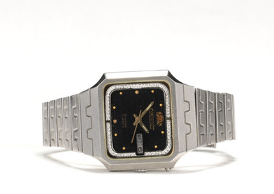 Vintage Orient Freza Japan Wrist Watch Crystal Automatic  Black Dial 