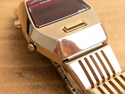 SEIKO ALBA AKA W670-4000 Gold Darth Vader Digital Quartz Men's