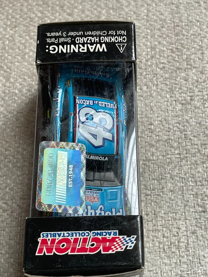 ACTION COLLECTIBLES ARIC ALMIROLA 2014 FUSION SMITHFIELD #43 DIECAST 1:64 CAR - Image 2 of 3