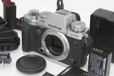   Exc   Fujifilm X-T3 Body Silver Mirrorless Cameras R3202-2S2 Shutter 3947