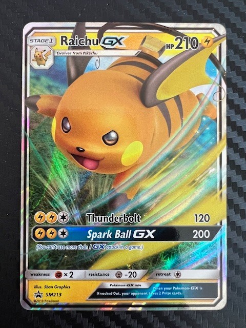 Pokemon TCG Raichu GX SM213 Black Star Promo Sun & Moon NM