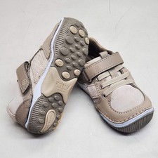 STRIDE RITE SRT Wes Sneaker Shoes Toddler SZ 9W Taupe BB006902