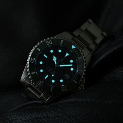 Steinhart Ocean One 39mm GREEN Ceramic Swiss Auto Men's